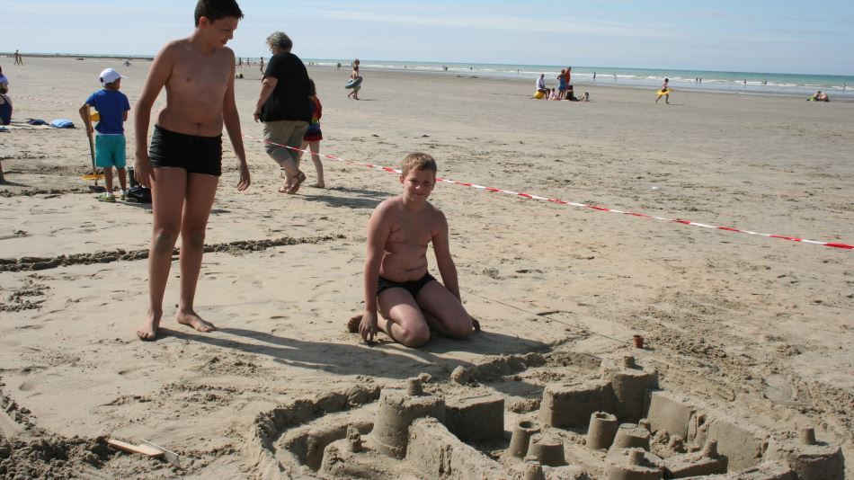 Le concours de château de sable
