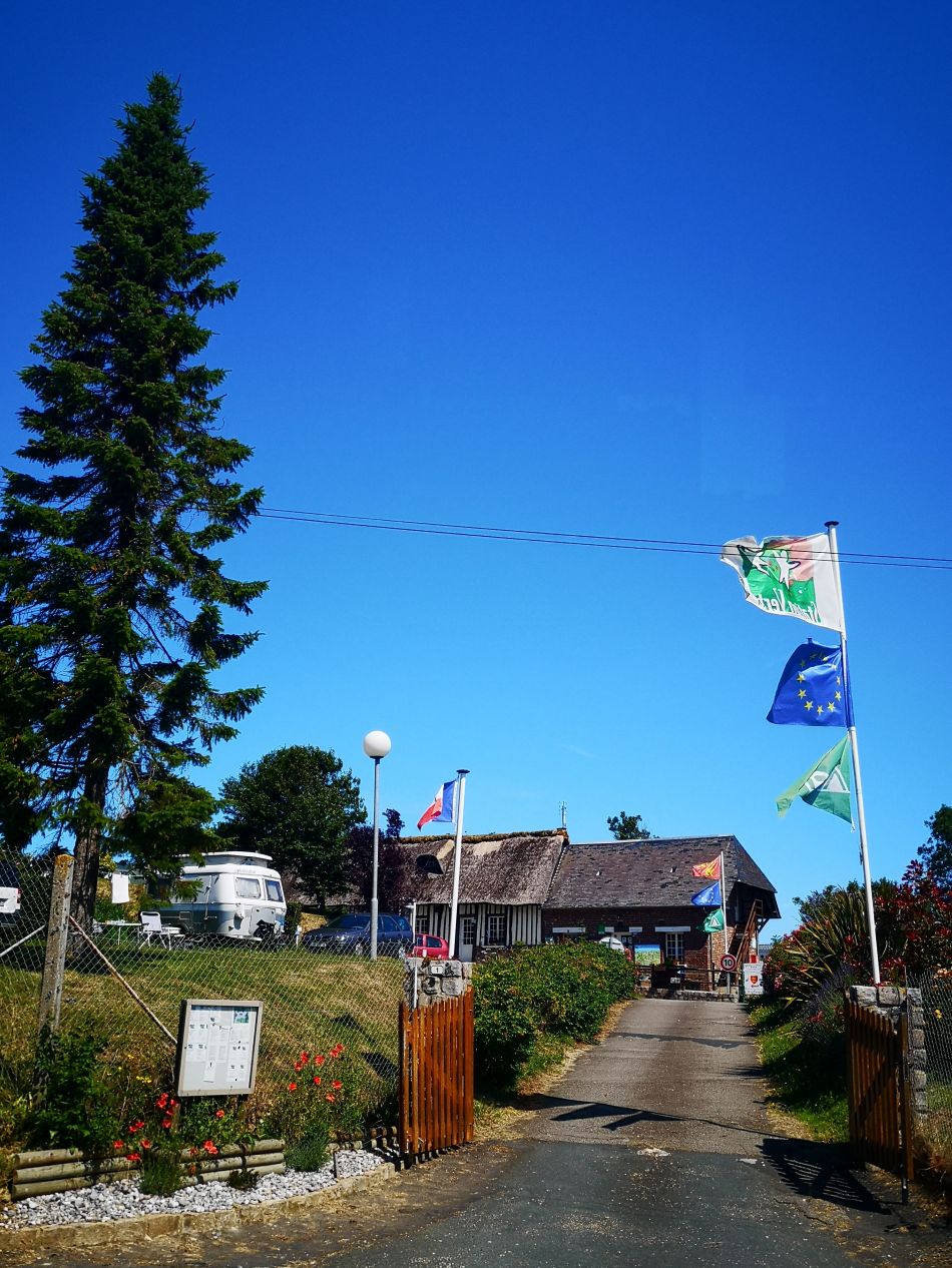 Entrée du camping, route de Sotteville