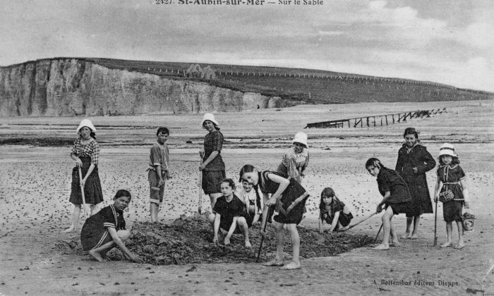 jeu dans le sable